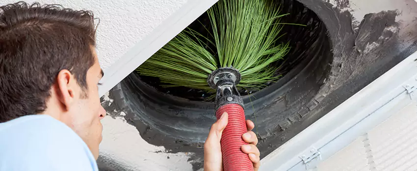 Clogged Air Duct Cleaning Process in Magog, QC